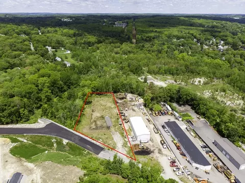 63 Old Ferry Rd, Methuen, MA 01830