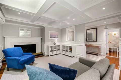 53 Windsor Rd, Wellesley, MA 02481 photo 6