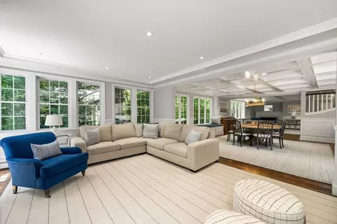 53 Windsor Rd, Wellesley, MA 02481 photo 12