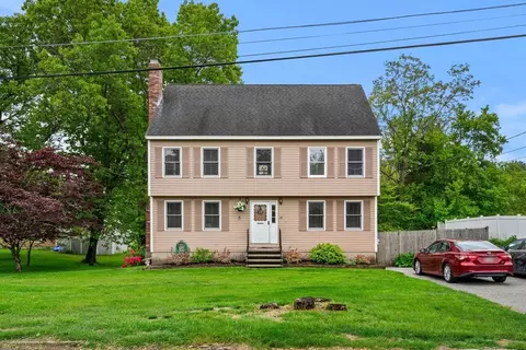 24 Floyd Ave, Tewksbury, MA 01876