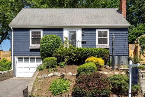 31 Whitman Ave, Melrose, MA 02176