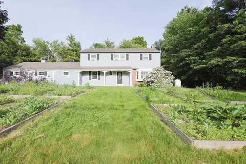 54 Mountain View Rd, Leominster, MA 01453
