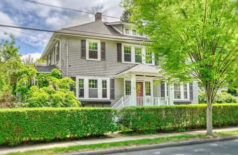 130 Warwick Rd, Melrose, MA 02176