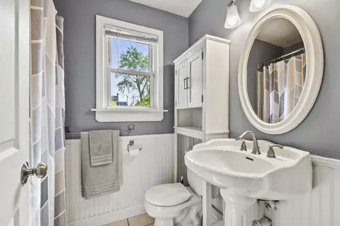 265 Pheland St, Springfield, MA 01109 photo 11