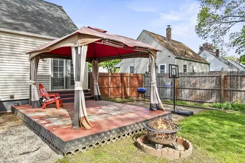 265 Pheland St, Springfield, MA 01109 photo 21