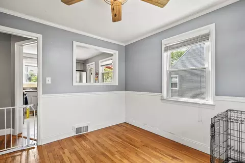 265 Pheland St, Springfield, MA 01109 photo 10