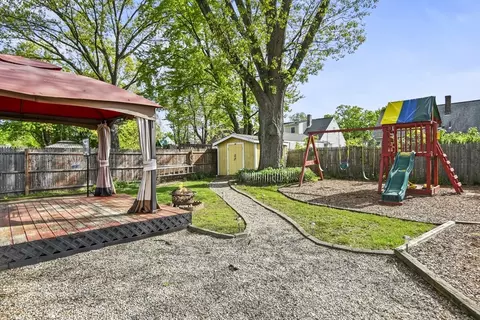 265 Pheland St, Springfield, MA 01109 photo 26