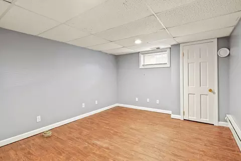 265 Pheland St, Springfield, MA 01109 photo 18