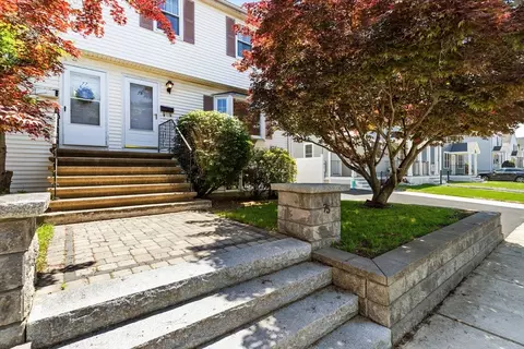 75 Trowbridge St #75, Belmont, MA 02478