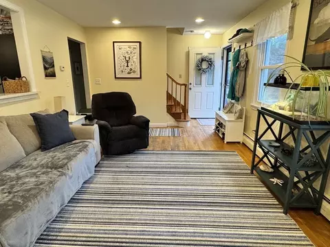 5 Blossom Ln, Gloucester, MA 01930 photo 17