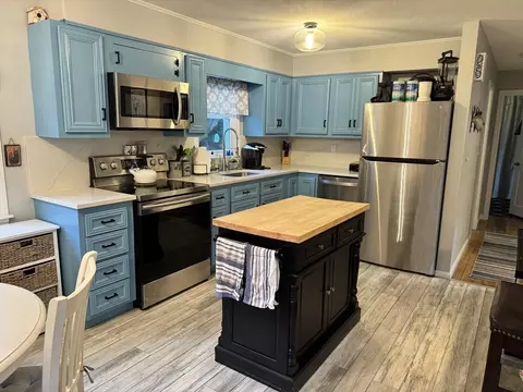 5 Blossom Ln, Gloucester, MA 01930 photo 11