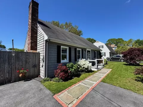 5 Blossom Ln, Gloucester, MA 01930 photo 5