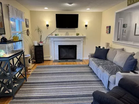 5 Blossom Ln, Gloucester, MA 01930 photo 18
