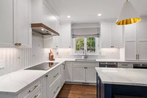 153 Valley Rd, Needham, MA 02492 photo 8