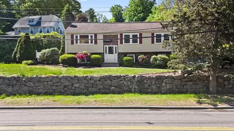 547 Summer Ave, Reading, MA 01867