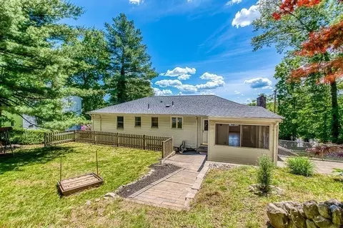 Exterior - 126 Scott Cir, Dedham, MA 02026 photo 8 of 10