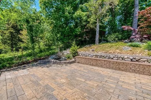 Exterior - 126 Scott Cir, Dedham, MA 02026 photo 9 of 10