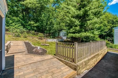 Exterior - 126 Scott Cir, Dedham, MA 02026 photo 5 of 10