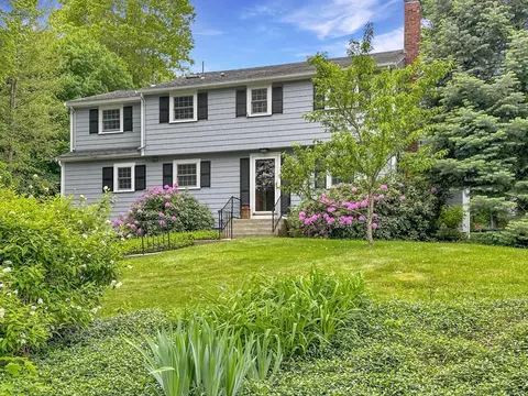 37 Eastview Rd, Hopkinton, MA 01748