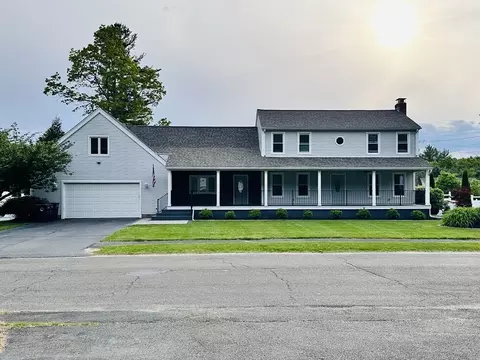 35 E Glen Dr, Westfield, MA 01085
