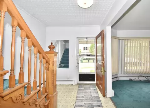 23 Bemis St, Chicopee, MA 01013 photo 8
