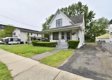 23 Bemis St, Chicopee, MA 01013 photo 2