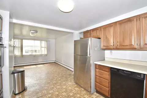 23 Bemis St, Chicopee, MA 01013 photo 7