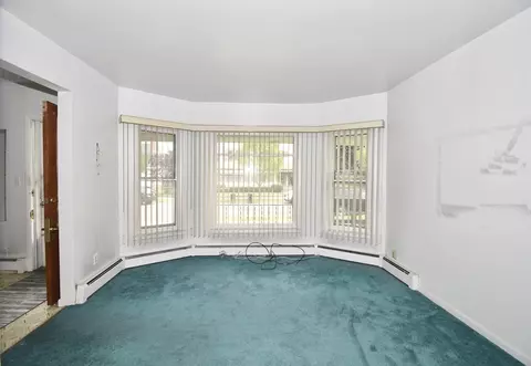 23 Bemis St, Chicopee, MA 01013 photo 9