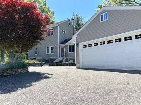 906 Highland Ave, Medford, MA 02155