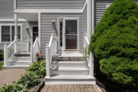 622 Hampton Way #622, Abington, MA 02351