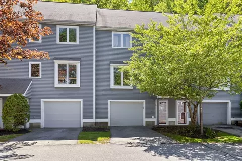 10 Country Hill Ln #19, Haverhill, MA 01832
