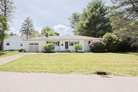 85 Woodland Dr, Framingham, MA 01701