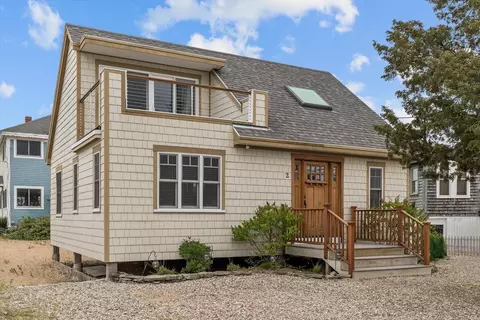 2 Harbor St, Newburyport, MA 01950