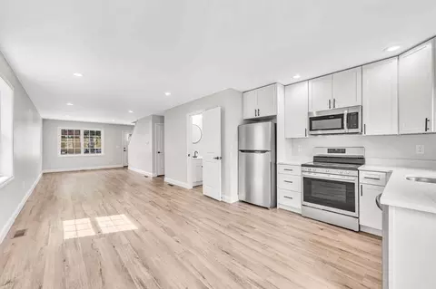 243-245 Quincy, Springfield, MA 01109 photo 9