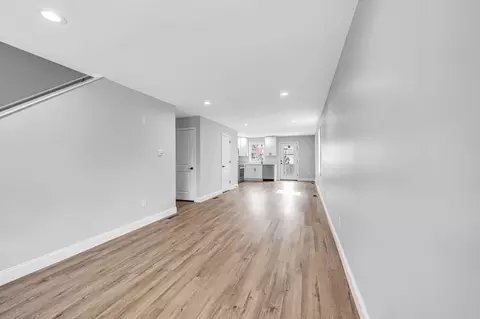 243-245 Quincy, Springfield, MA 01109 photo 4