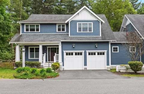15 Village Ln #15, Wayland, MA 01778