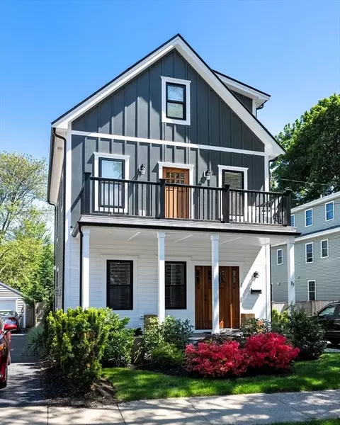 31 Henderson St #1, Arlington, MA 02474