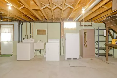 51 Hardy St, Springfield, MA 01129 photo 41