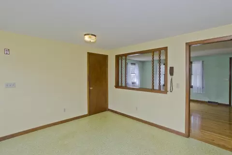 51 Hardy St, Springfield, MA 01129 photo 12