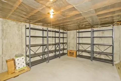 51 Hardy St, Springfield, MA 01129 photo 36