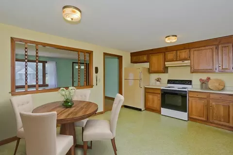51 Hardy St, Springfield, MA 01129 photo 13