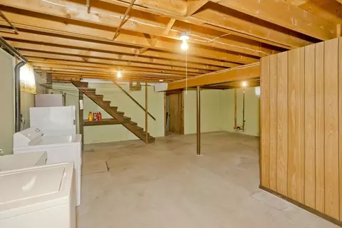 51 Hardy St, Springfield, MA 01129 photo 40