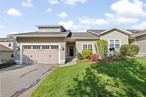 46 Walden Way #46, Milford, MA 01757