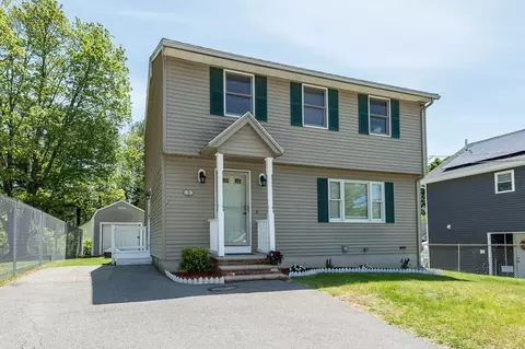 18 Canobieola Rd, Methuen, MA 01844