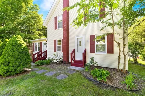17 S High St, Ashburnham, MA 01430 photo 3
