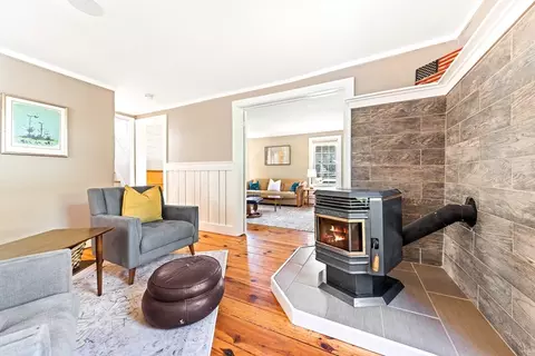 17 S High St, Ashburnham, MA 01430 photo 8