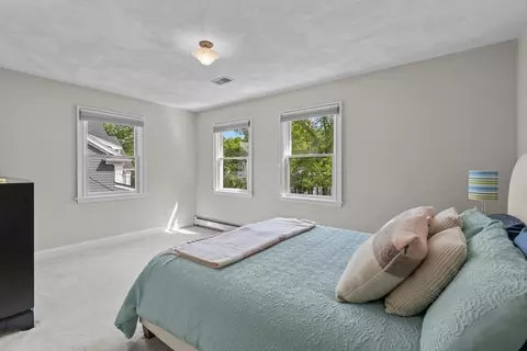 104 Pine Grove St, Needham, MA 02494 photo 17