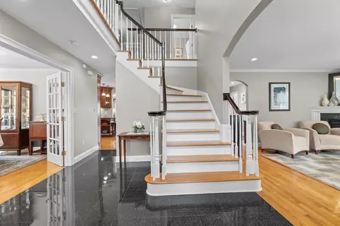 104 Pine Grove St, Needham, MA 02494 photo 2