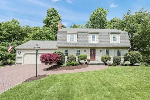 72 Ryder Cir, North Attleboro, MA 02760