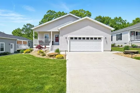 131 Freedom Trl, Westfield, MA 01085